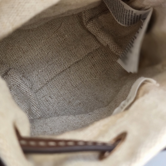 H&M Crossbody Bucket Bag in brown. - Picture 5 of 7